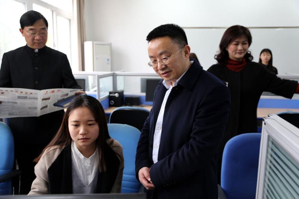 毛书记调研3.jpg 毛书记调研3.jpg
