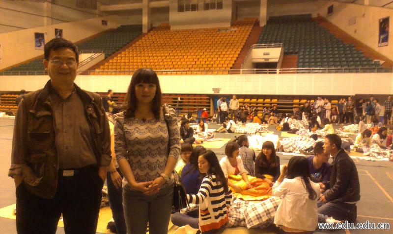2013-4-20-zhangshujiqianwangchangjiangyiyuan-3.jpg