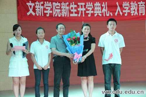 2012-9-16-kaixuedianlijunxundongyuan-2.jpg